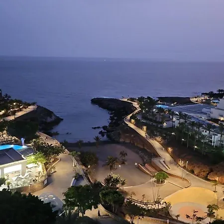 Dom wakacyjny Lovely Blue With Ocean View And Pool, Paraiso 918